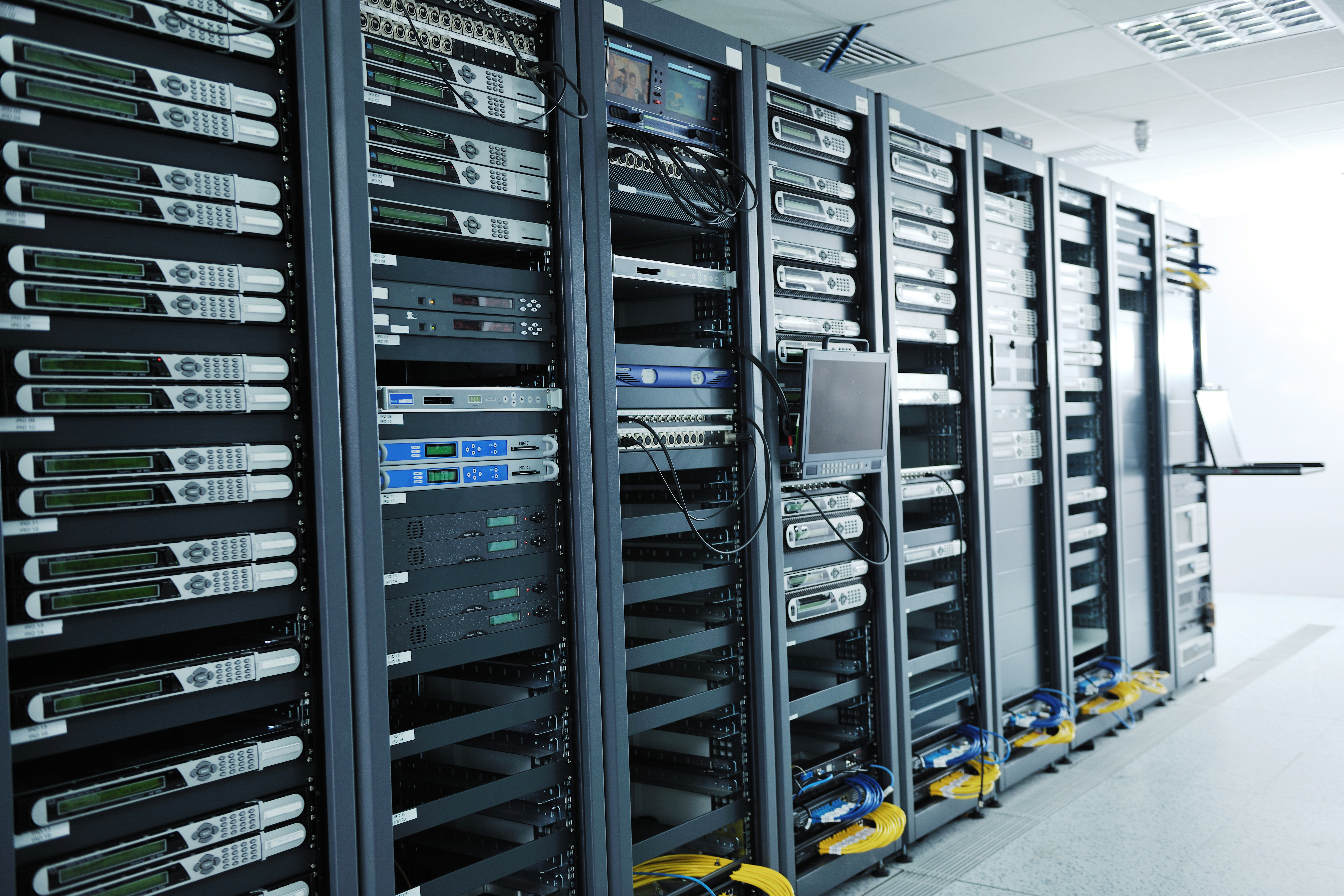 Pengadaan IT & Infrastruktur